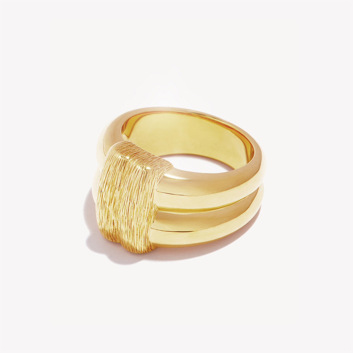 GOLD PLATED RING WITH BRUSHED CENTER